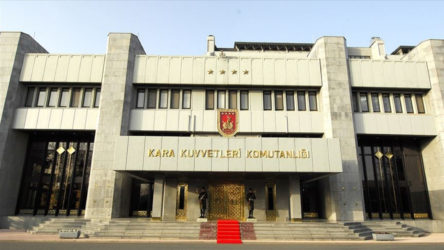Kara Kuvvetleri'ndeki 'ihale yolsuzluğu' soruşturmasında 19 kişiye kamu davası açıldı