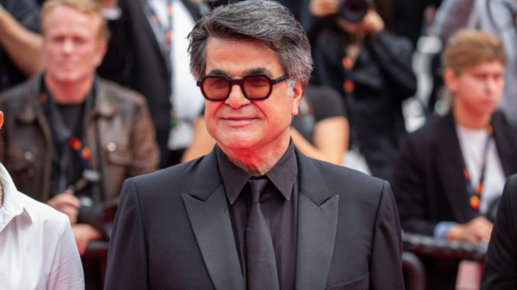 İranlı yönetmen Cafer Penahi hapis cezasına rağmen İran'a döndü