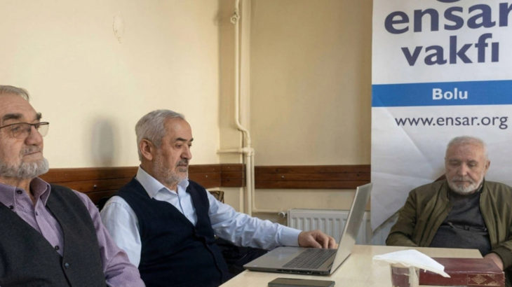 Eski müftü Ensar Vakfı'nın toplantısında Atatürk'ü hedef aldı