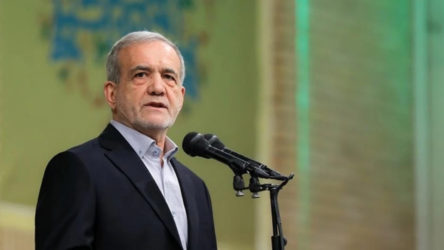 Pezeşkiyan'dan Lübnan açıklaması: Müzakereleri anlamsız kılacaktır