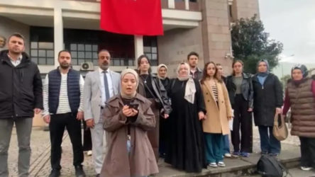 Mülakat mağduru öğretmenler Bursa İl Milli Eğitim Müdürlüğü önünde basın açıklaması gerçekleştirdi