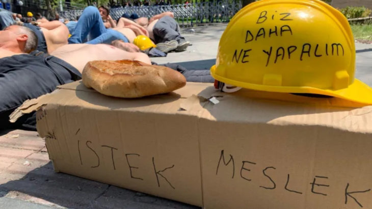 Enerji Bakanlığı'na yürümek isteyen madencilere polis müdahalesi