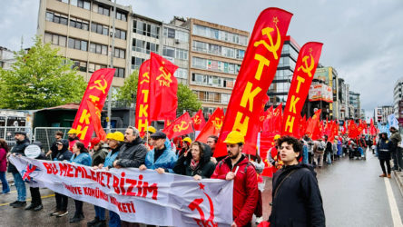 Orak-Çekiç 1 Mayıs alanında yükseldi: Toplumun her yerinde bu karanlığa, karşı mücadeleyi örgütleyeceğiz