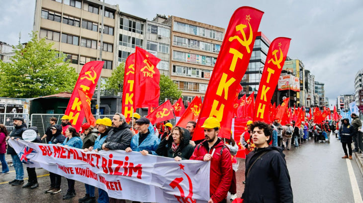 Orak-Çekiç 1 Mayıs alanında yükseldi: Toplumun her yerinde bu karanlığa, karşı mücadeleyi örgütleyeceğiz