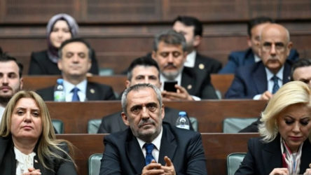 Yavuz Bingöl, AKP grup toplantısına katıldı: Siyasetten uzak kalamıyoruz
