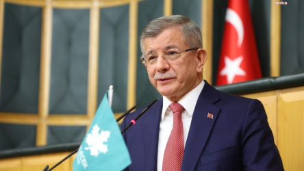 Davutoğlu'ndan eski yol arkadaşlarına çok ağır sözler