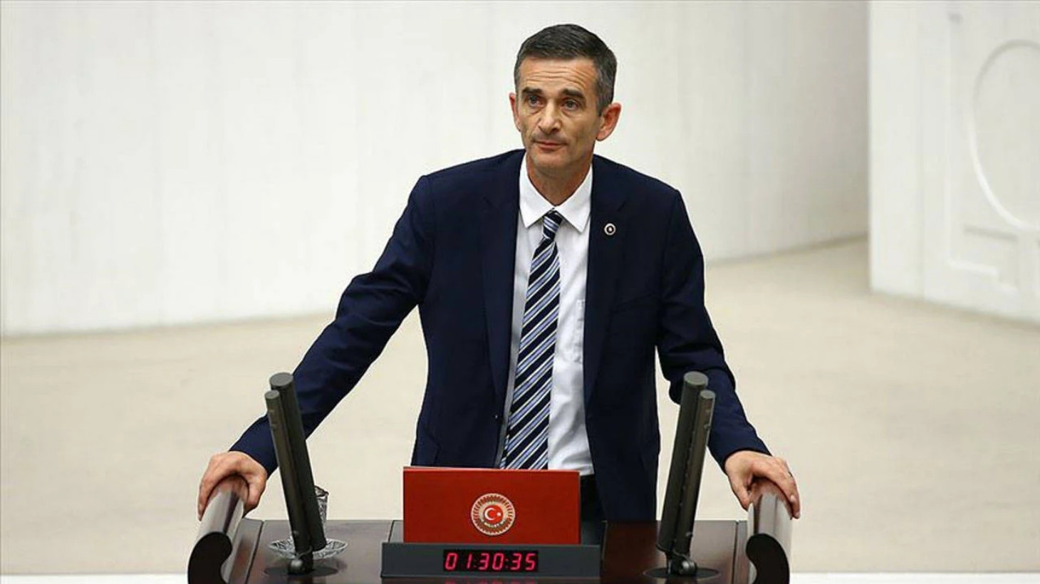 İhraç edileceği öne sürülen Ümit Dikbayır CHP’den istifa etti