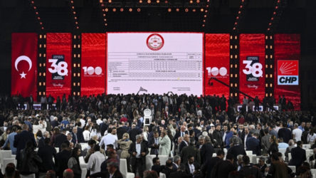 CHP biyografisinden Özgür Özel dönemi silindi: 38. Kurultay yok!