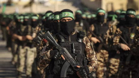 Hamas: İsrail çekilmeden silah bırakmayacağız