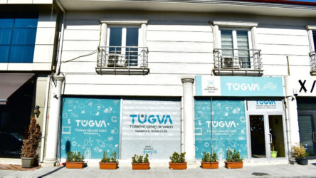 Yandaş TÜGVA ağını genişletiyor: Devlet okullarında dini eğitim hedefi