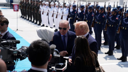 Donald Trump Ankara'da: Erdoğan resmi törenle karşıladı