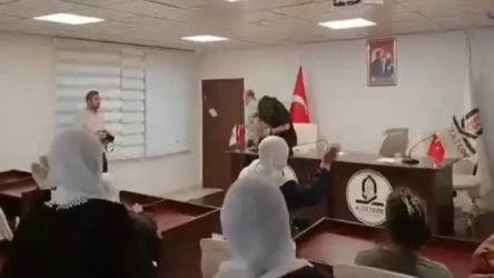 Dem Parti'den ihraç edilmişti: Kızıltepe Belediye Başkanı'na yumurtalı protesto