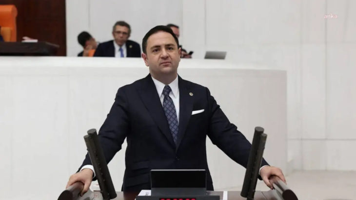 Özgür Özel cephesinden 'yeni parti' çıkışı: Zaman, Ecevit’in deyimi ile ‘kem küm etme’ zamanı değil