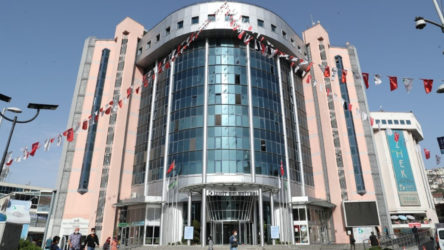 CHP'li İzmit Belediyesi'ne operasyon: Belediye Başkanı dahil 31 kişi gözaltında