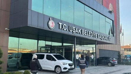 Uşak Belediyesine operasyon: 15 kişi gözaltına alındı