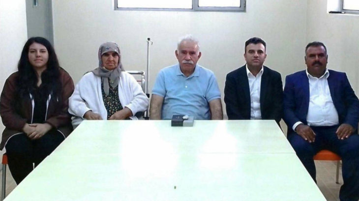 Abdullah Öcalan'ın ailesiyle çektirdiği fotoğraf paylaşıldı