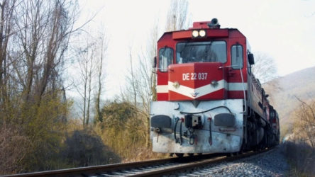 1,27 milyarlık demiryolu ihalesi yandaşa verildi