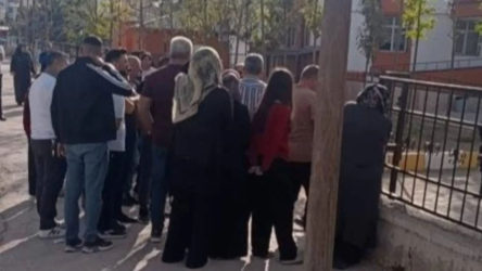 Van'da bir öğrenci okula tüfekle girmeye çalıştı