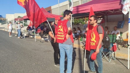 TKH İzmir İl Örgütü'nden Smart Güneş işçilerine destek ziyareti