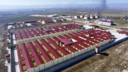 Antalya S Tipi'nde NATO tutuklularına işkence iddiası