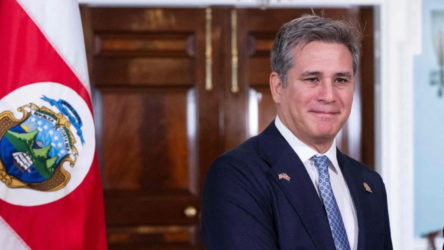 Kosta Rika Dışişleri Bakanı, Trump'la görüştüğü için görevden alındı
