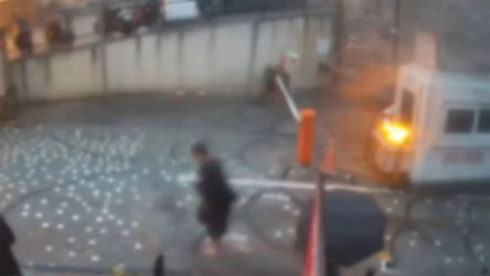 İstanbul Fatih'te su birikintisine basan 14 yaşındaki çocuk elektrik akımına kapılarak hayatını kaybetti