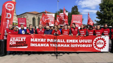 DİSK: Asgari ücretlinin 6 bin yılda kazandığını fonlarla 4 ayda elde ettiler