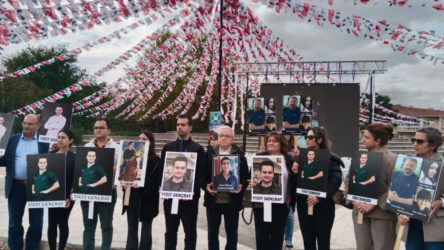 Kartalkaya faciasında hayatını kaybedenlerin aileleri Ankara'da: Kültür ve Turizm Bakanı ne zaman hesap verecek?