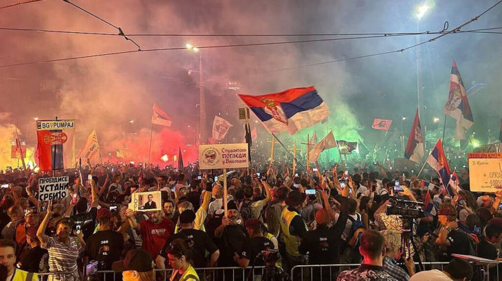 Sırbistan’da seçim sonuçlarını toplumsal öfke belirledi