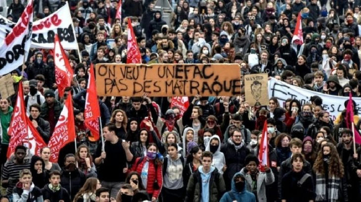 Fransa'da liseli eylemleri: Polis hakkında taciz şikayeti